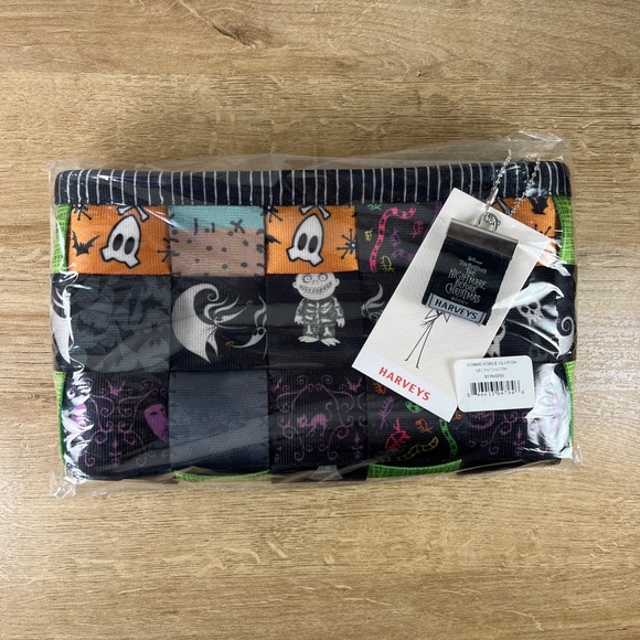 Nightmare Before Christmas Harveys Convertible Clutch Patchwork LE250 NWT NEW - Picture 2 of 7